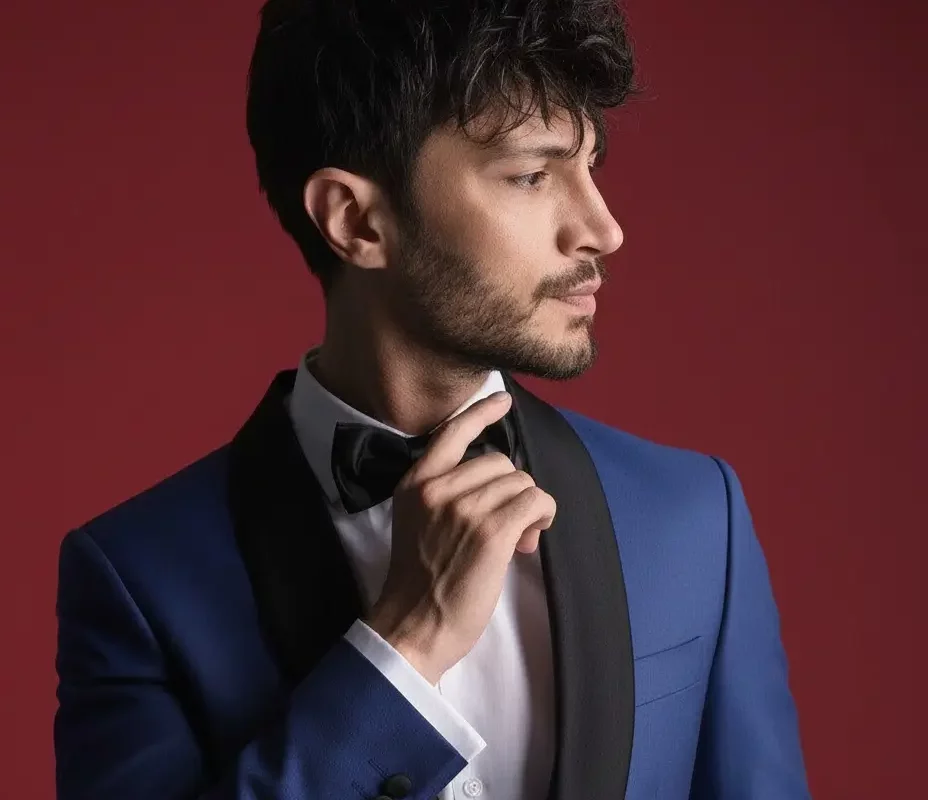 إلهان شان İlhan Şen – السيرة الذاتية وأعماله الفنية