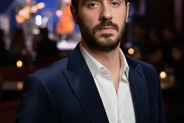 السيرة الذاتية لأمير بندرلي أوغلو (Emir Benderlioğlu): نجم مسلسل تحت الأرض